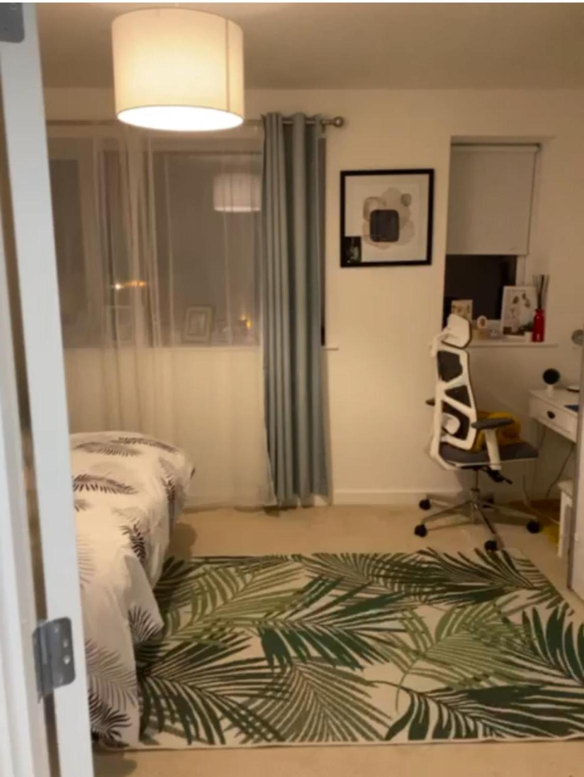 Comfortable Double Room & Single Room In Vibrant Hatfield Neighbourhood Buitenkant foto