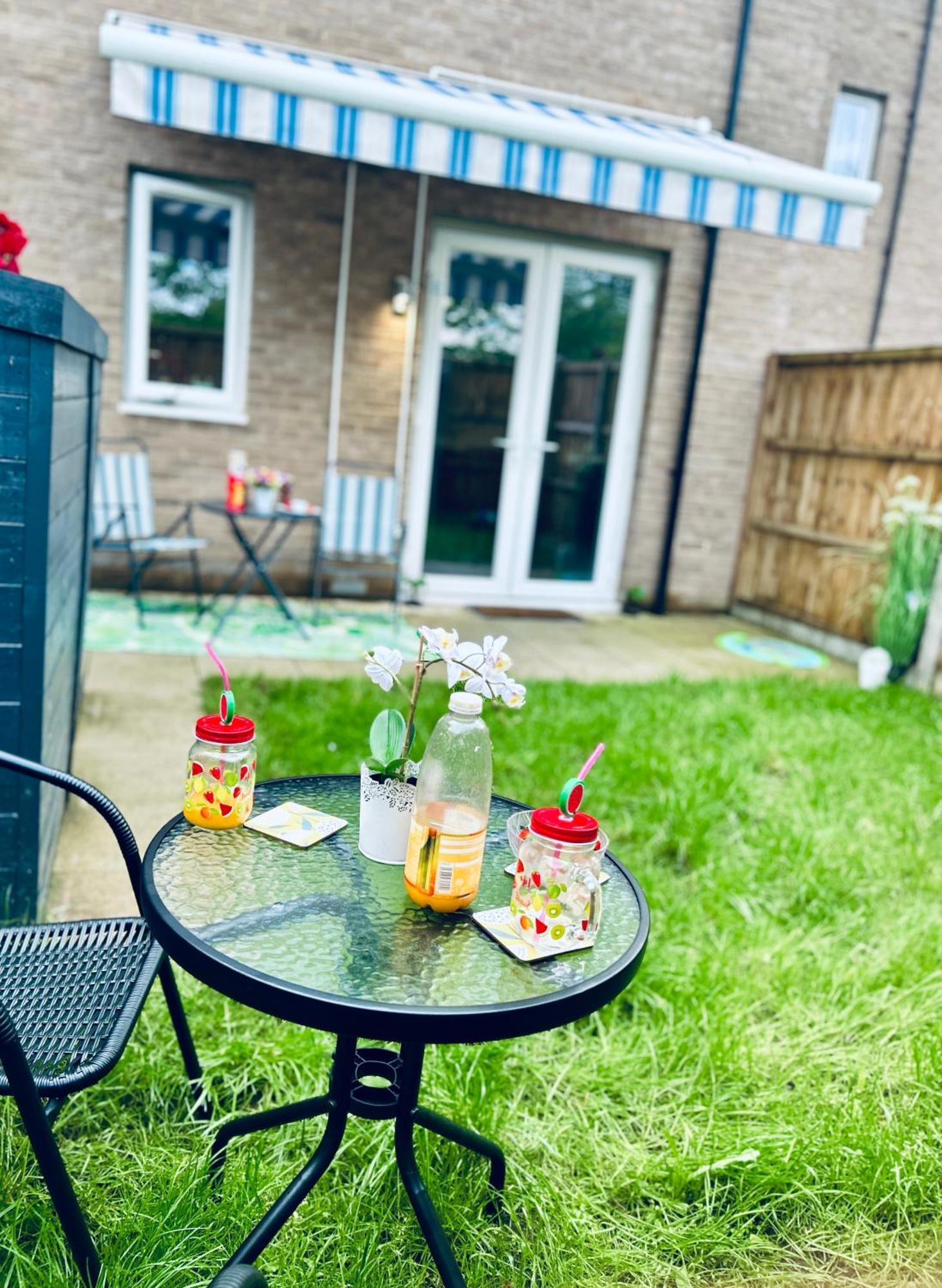 Comfortable Double Room & Single Room In Vibrant Hatfield Neighbourhood Buitenkant foto