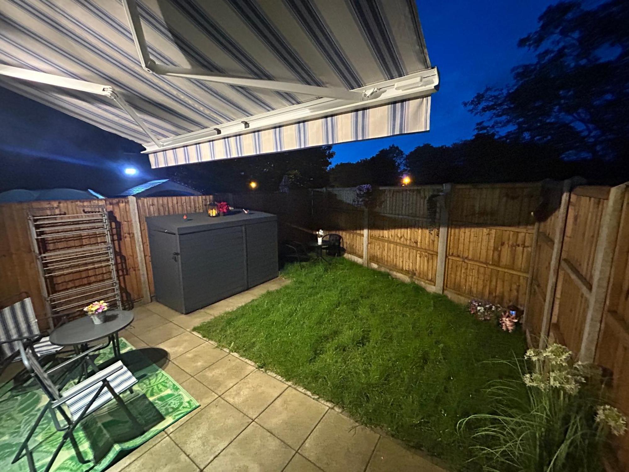 Comfortable Double Room & Single Room In Vibrant Hatfield Neighbourhood Buitenkant foto