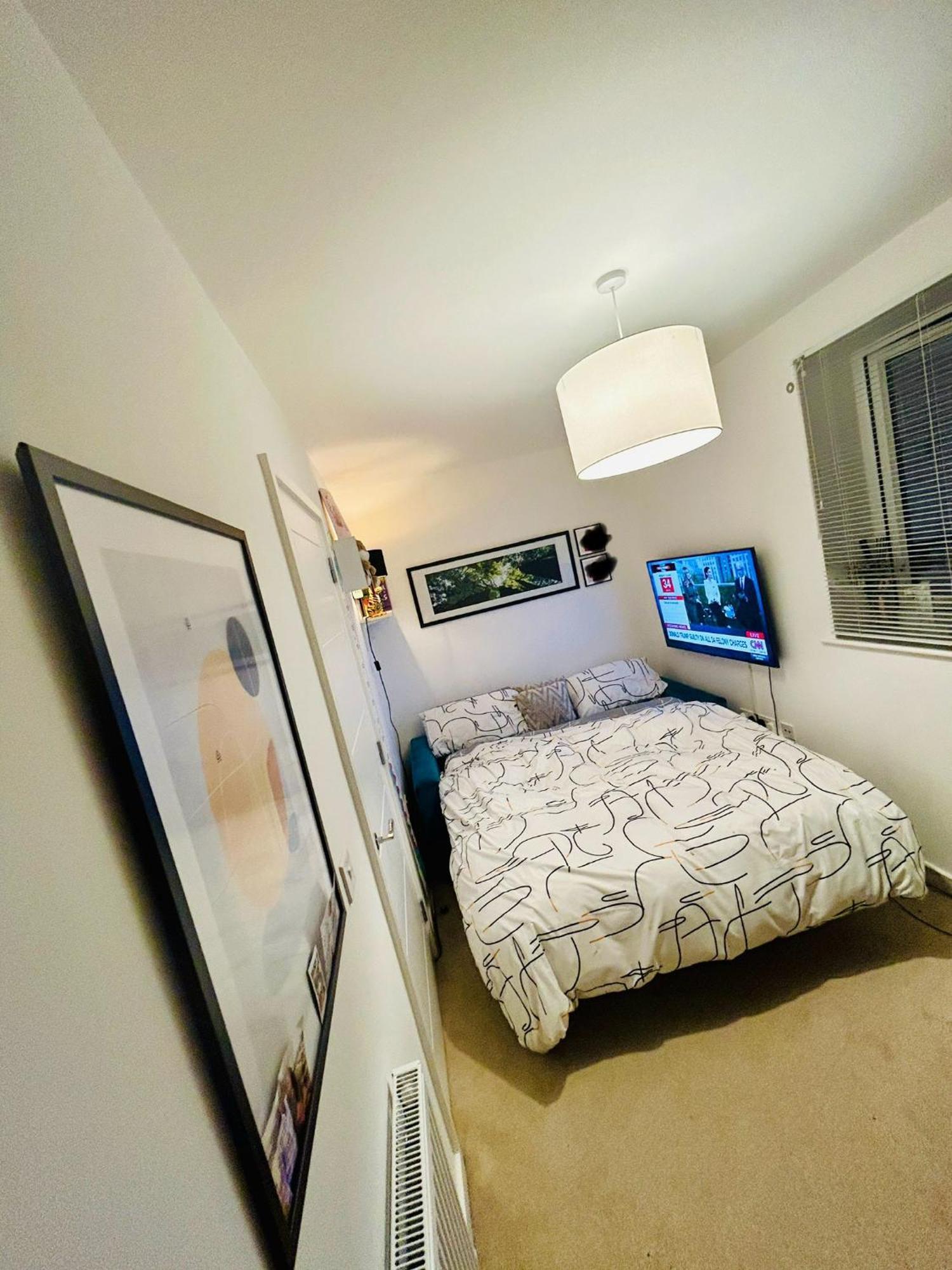 Comfortable Double Room & Single Room In Vibrant Hatfield Neighbourhood Buitenkant foto