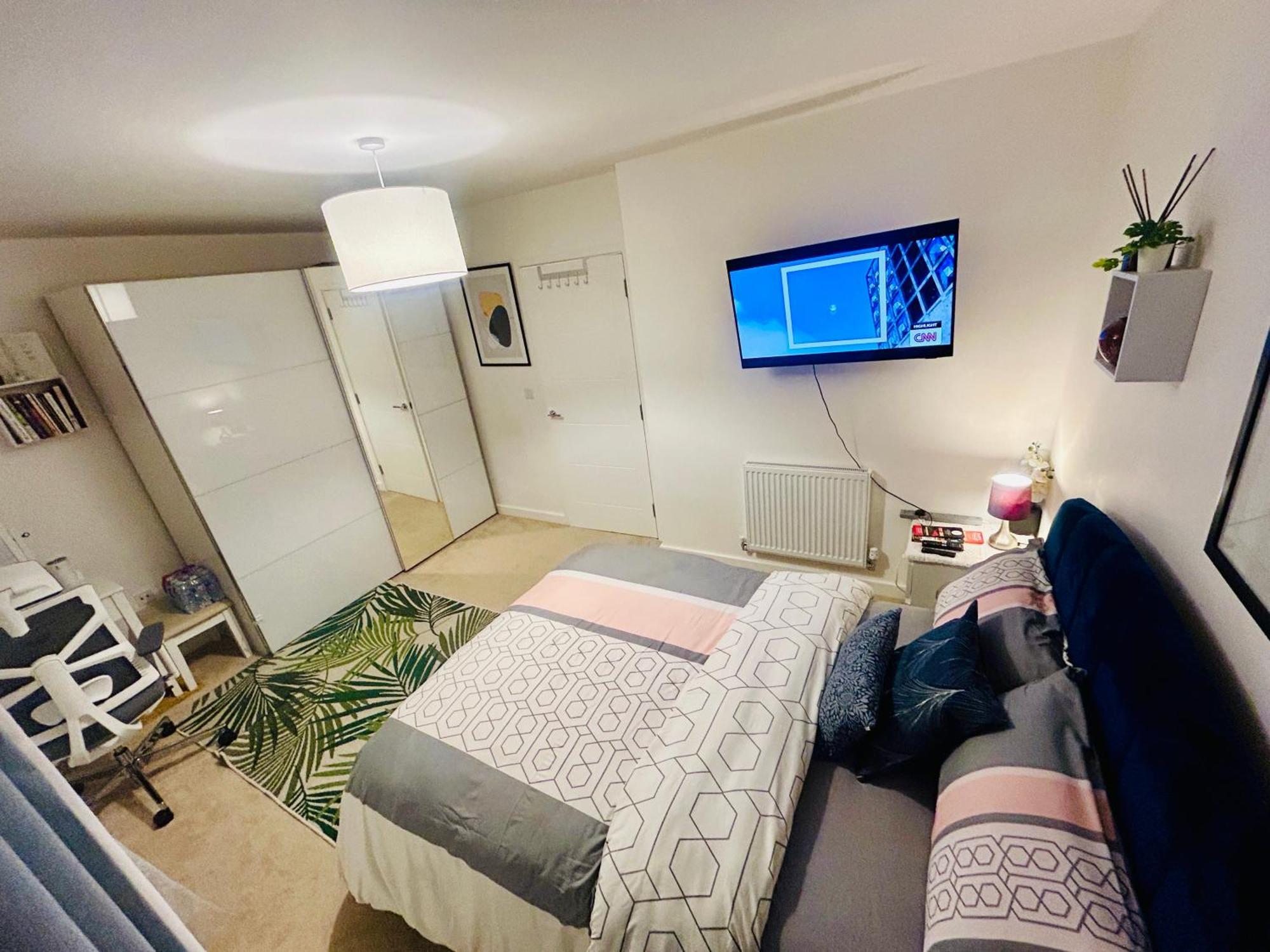 Comfortable Double Room & Single Room In Vibrant Hatfield Neighbourhood Buitenkant foto