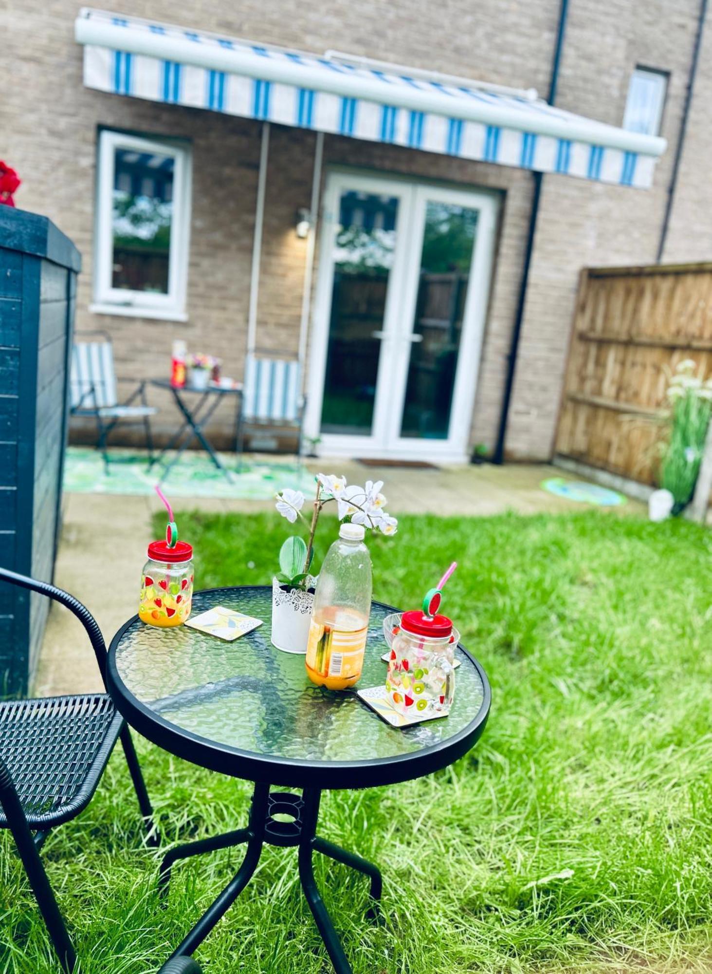 Comfortable Double Room & Single Room In Vibrant Hatfield Neighbourhood Buitenkant foto